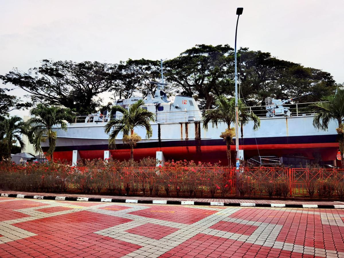 Bandar Melaka Family Bungalow Private Pool Bbq Wifi Netflix Zewnętrze zdjęcie
