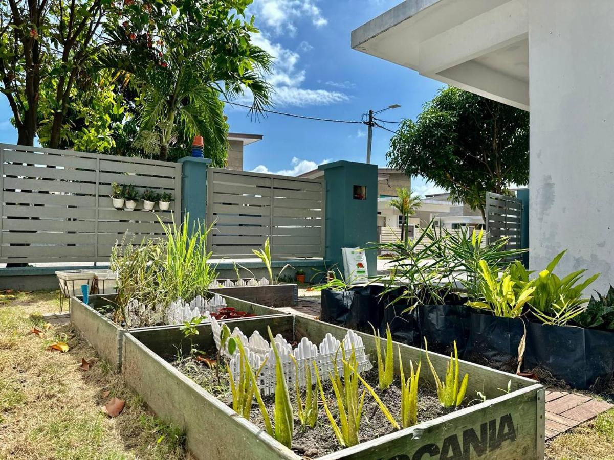 Bandar Melaka Family Bungalow Private Pool Bbq Wifi Netflix Zewnętrze zdjęcie